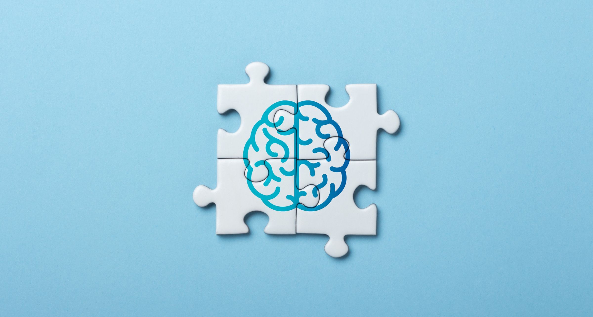 Cervello su 4 pezzi di un puzzle unito